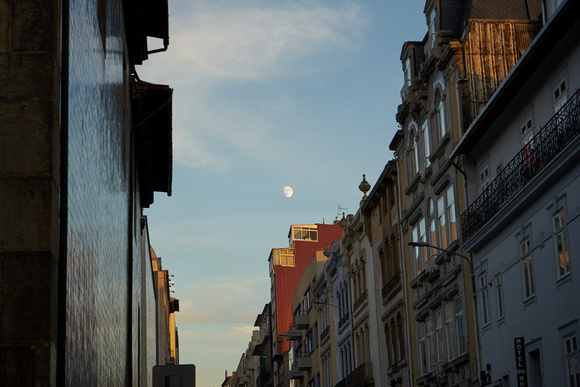 Porto Moon